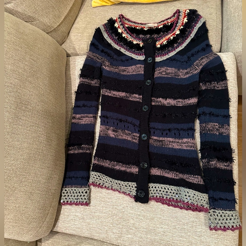 Beautiful & Super Comfy Sweater From Forever 21 Mixed With Pretty Colors & Vibe!